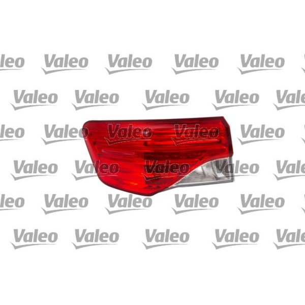 Heckleuchte VALEO für TOYOTA AVENSIS Stufenheck