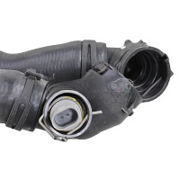 Kühlerschlauch links unten Ausgang Motorkühler METZGER für u.a. VW CADDY