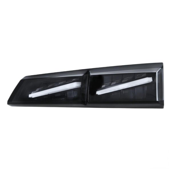 Rear Light right 12 V LED HELLA Lighting Expertise...