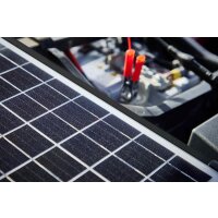 Battery charger 1.11A 12V 3m cable OSRAM BATTERYcharge for solar operation 20W