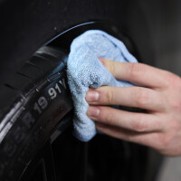 Tyre cleaner 3x400 ml in a can LIQUI MOLY for visible cleanliness