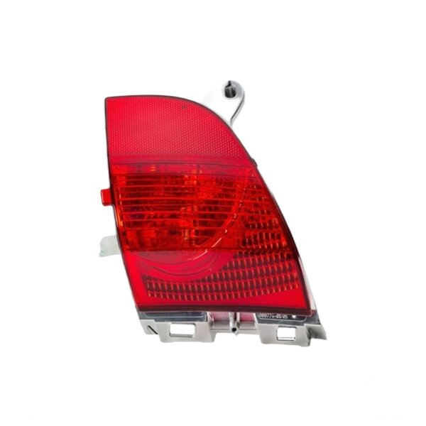 Rückleuchte rechts mit Nebelschlusslicht Halogen P21W HELLA für u.a. PEUGEOT 2008 I