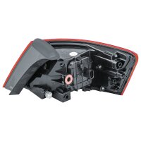 Rückleuchte links mit Schlusslicht 12 V Halogen W21W HELLA für AUDI A3