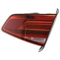 Rückleuchte rechts mit Schlusslicht 12 V LED HELLA...